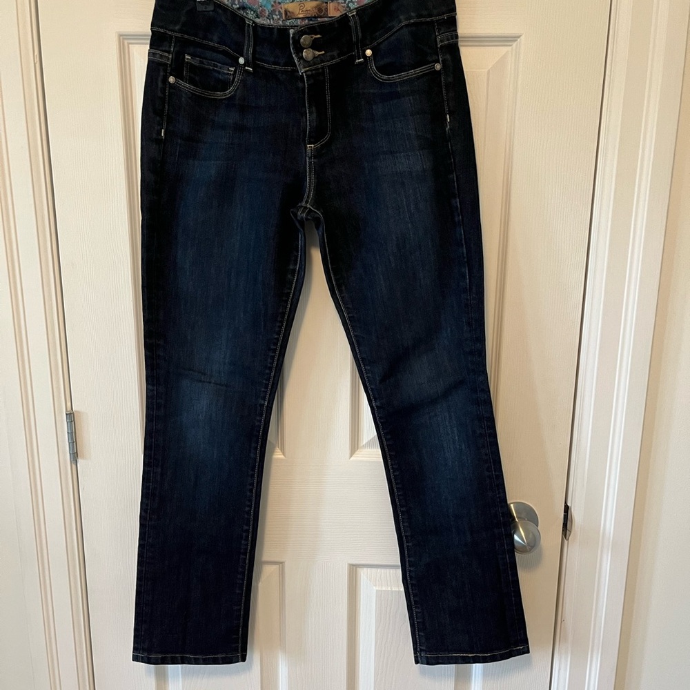 Cigarette style ~Paige Denim Hidden Hills Size 29